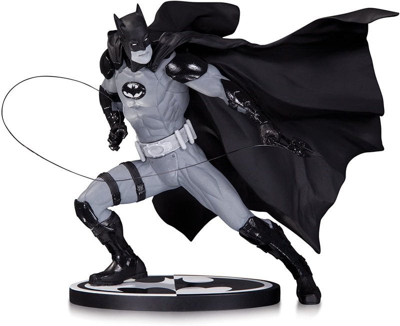 DC Batman Black & White Statue - Batman by Ivan Reis